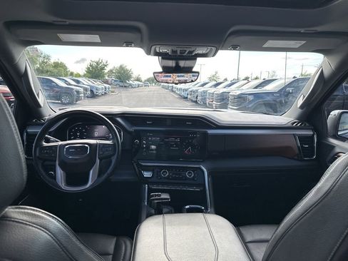 Used 2023 GMC Sierra 1500 Denali w/ Denali Reserve Package image 23