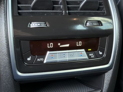Used 2025 BMW X5 xDrive40i AWD/4WD image 21