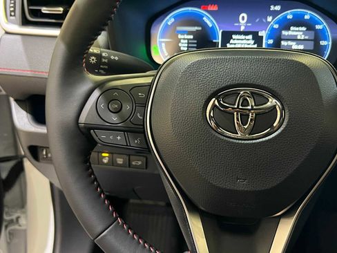 Certified 2025 Toyota RAV4 XSE image 22