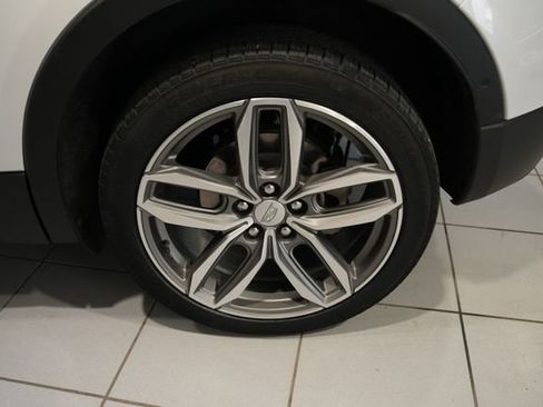 Used 2022 Cadillac XT4 Sport AWD/4WD image 12