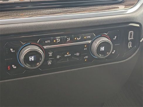 Used 2025 Chevrolet Silverado 1500 LT image 22