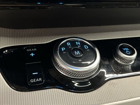 Used 2025 Ford Expedition Active image 18