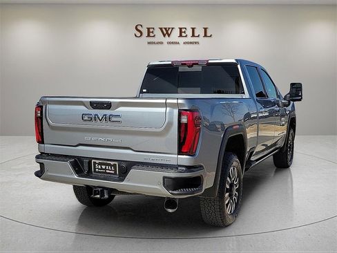 Certified 2024 GMC Sierra 2500 Denali Ultimate image 5