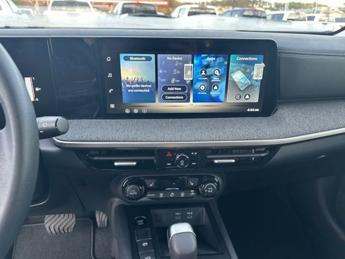 New 2026 Nissan Kicks SV image 27