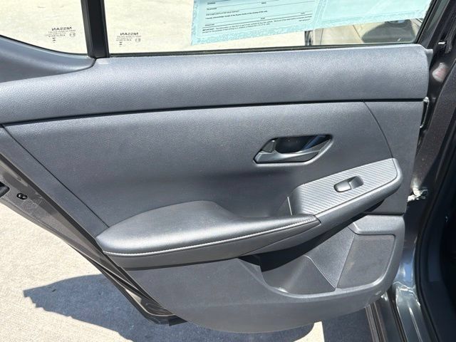 Used 2025 Nissan Sentra SV FWD image 13