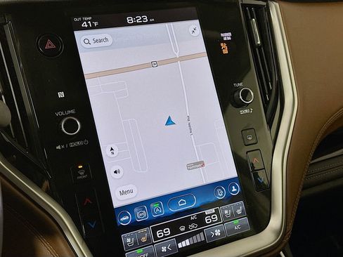 Used 2023 Subaru Outback Touring image 18