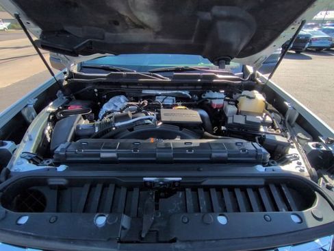 Used 2022 Chevrolet Silverado 2500 LTZ w/ LTZ Convenience Package image 28