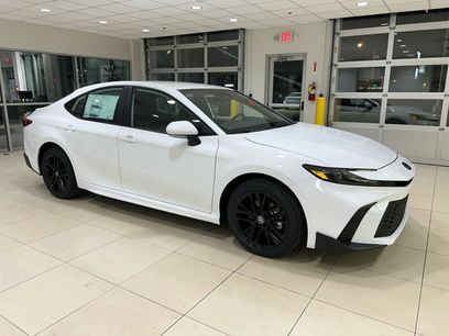 New 2026 Toyota Camry SE w/ Convenience Package