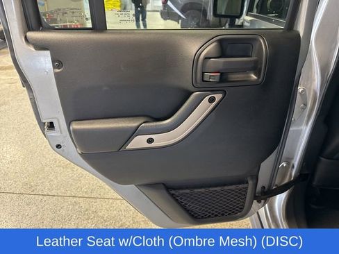 Used 2017 Jeep Wrangler Unlimited Sahara image 24