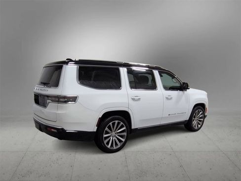 Used 2023 Jeep Grand Wagoneer 4WD image 8
