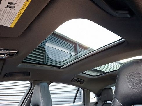 Used 2023 Porsche Panamera 4 Platinum Edition image 19