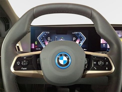 Used 2025 BMW iX xDrive50 image 18