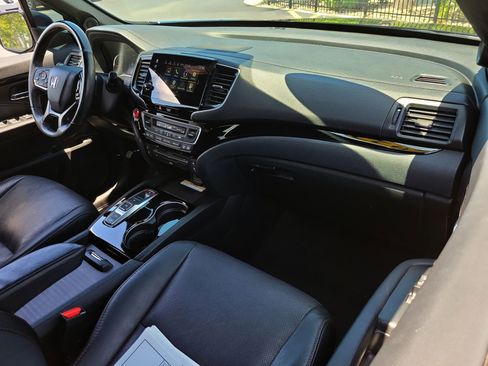 Used 2022 Honda Pilot Black Edition image 13