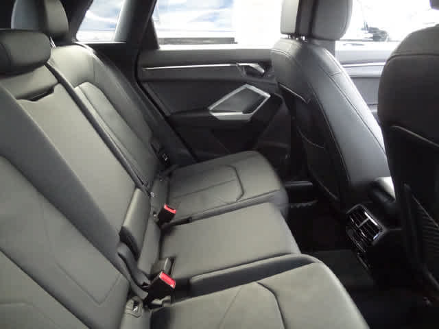 Used 2023 Audi Q3 2.0T Premium AWD/4WD image 11