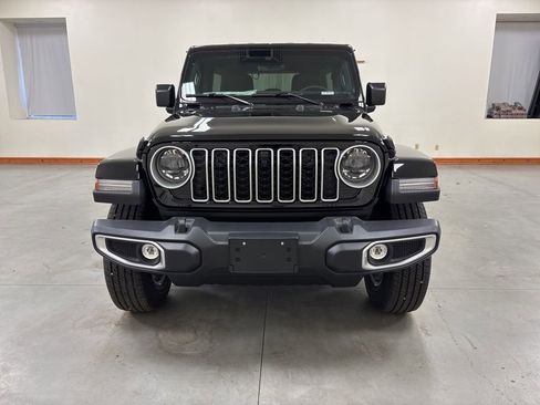 New 2025 Jeep Wrangler Unlimited Sahara AWD/4WD image 3