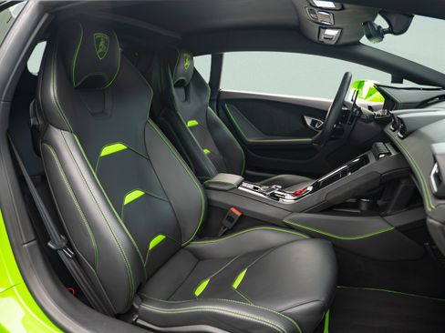 Used 2020 Lamborghini Huracan EVO AWD/4WD image 10