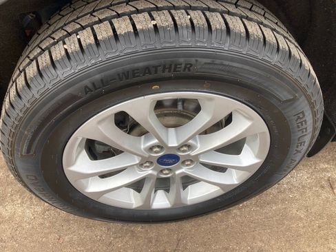 Used 2020 Ford Escape SE image 7