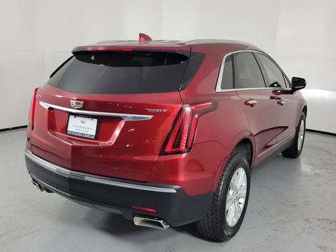 Used 2023 Cadillac XT5 Luxury FWD image 3