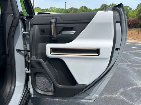 Used 2025 GMC Hummer EV 2X w/ LPO, Sport Package AWD/4WD image 65