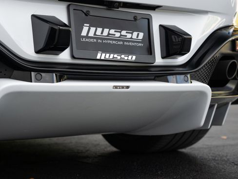 Used 2023 Aston Martin V8 Vantage V8 image 23