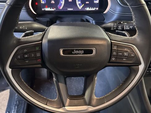 Used 2023 Jeep Grand Cherokee Altitude image 26