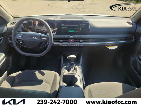 New 2026 Kia K4 FWD image 15