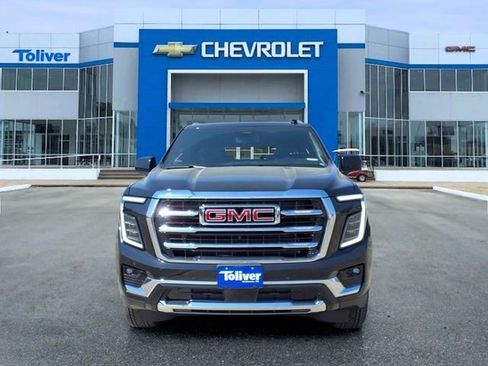 New 2026 GMC Yukon XL Elevation image 3