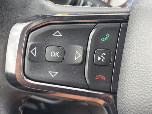 Used 2022 RAM 1500 Limited w/ Body Color Bumper Group AWD/4WD image 15