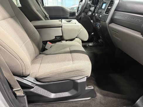 Used 2017 Ford F250 XLT w/ FX4 Off-Road Package AWD/4WD image 20