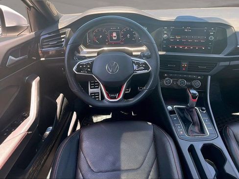 Used 2022 Volkswagen Jetta GLI Autobahn FWD image 8