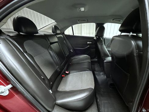 Used 2015 Chevrolet Malibu LT w/ Power Convenience Package image 18