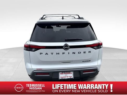 New 2026 Nissan Pathfinder Platinum image 4