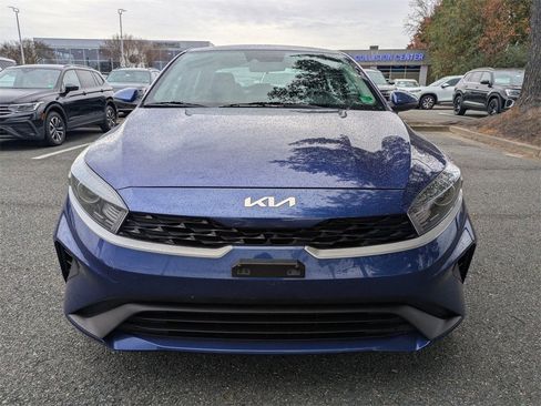 Used 2023 Kia Forte LXS w/ LXS Technology Package image 9