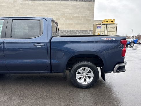 Used 2023 Chevrolet Silverado 1500 LT w/ Convenience Package II image 4
