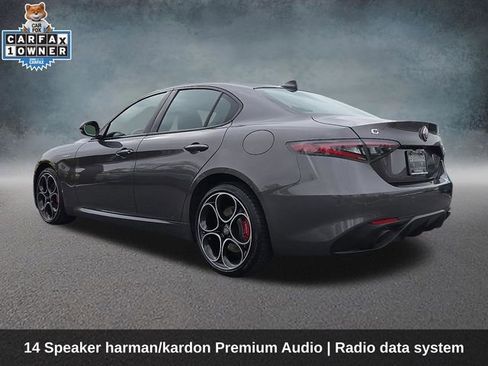 Used 2025 Alfa Romeo Giulia AWD image 5