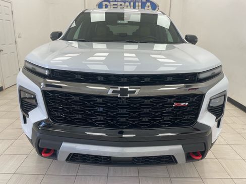 New 2027 Chevrolet Traverse Z71 w/ Driver Confidence Package AWD/4WD image 18