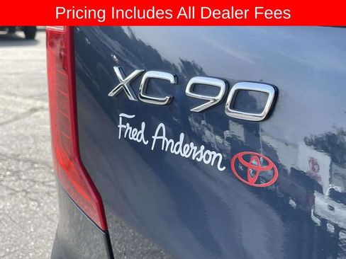 Used 2025 Volvo XC90 T8 Ultra w/ Protection Package Premier AWD/4WD image 11