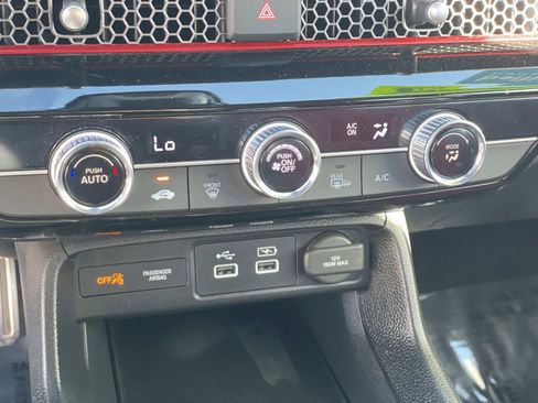 Certified 2024 Honda Civic Si image 10