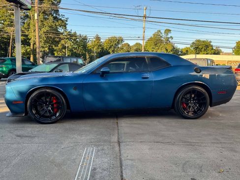 Used 2023 Dodge Challenger SRT Hellcat RWD image 5