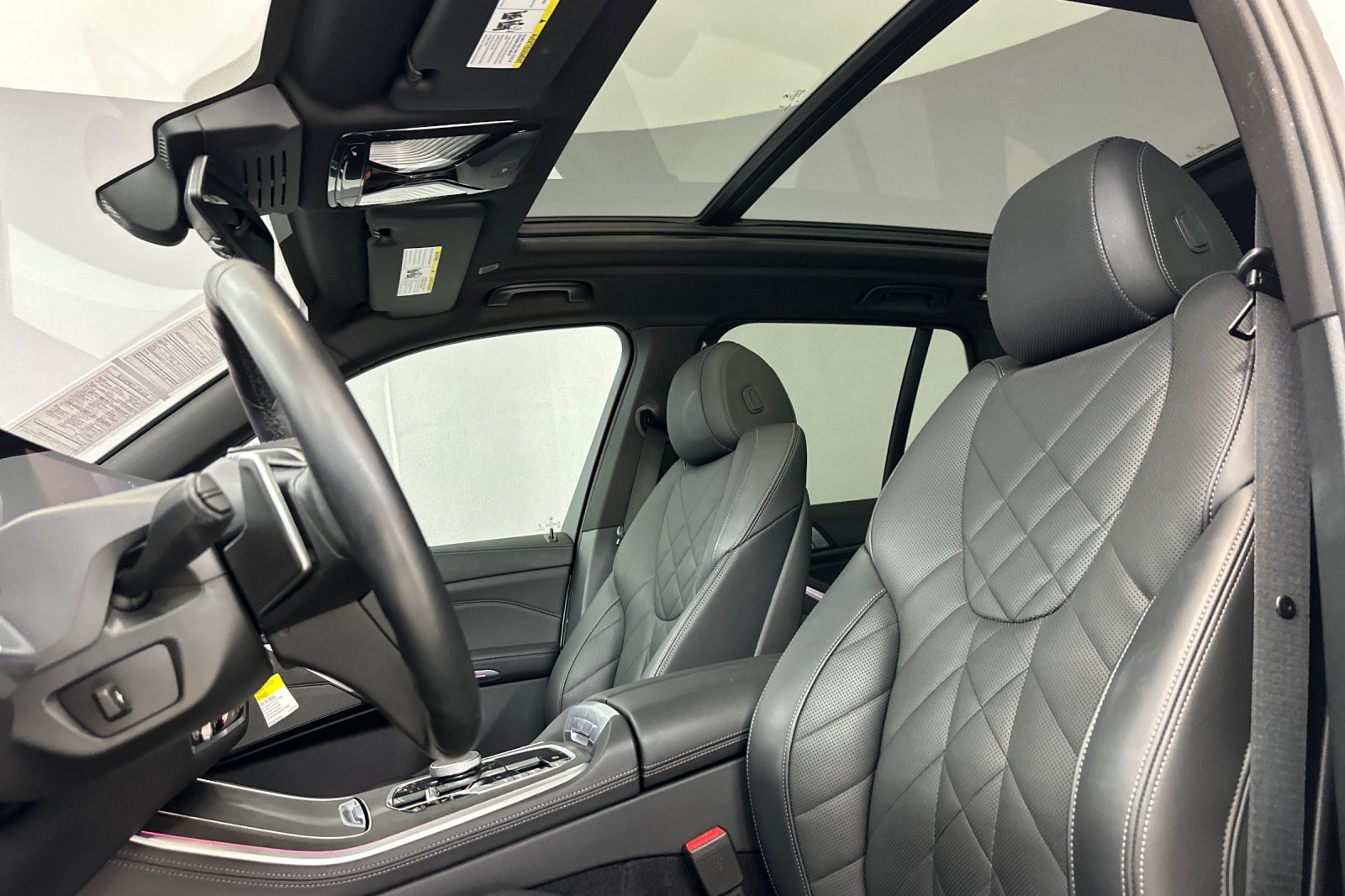 Used 2025 BMW X5 xDrive40i w/ Parking Assistance Package AWD/4WD image 5