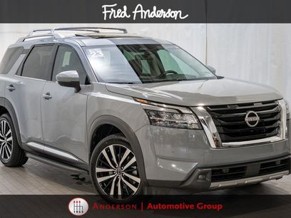 Used 2023 Nissan Pathfinder Platinum w/ Lighting Package (N93)