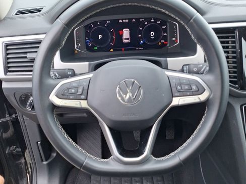 Used 2023 Volkswagen Atlas SE AWD/4WD image 12