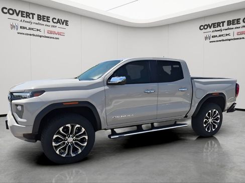 New 2026 GMC Canyon Denali image 4