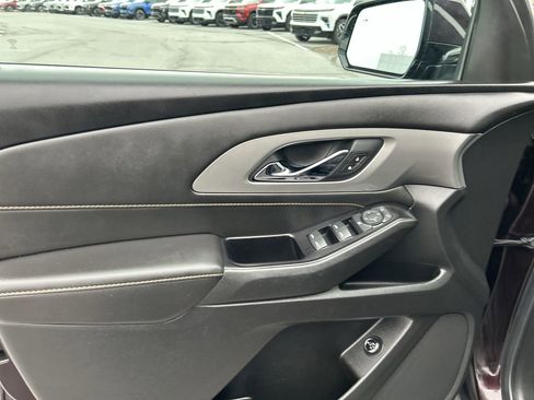 Used 2020 Chevrolet Traverse LT w/ LPO, Floor Liner Package image 20