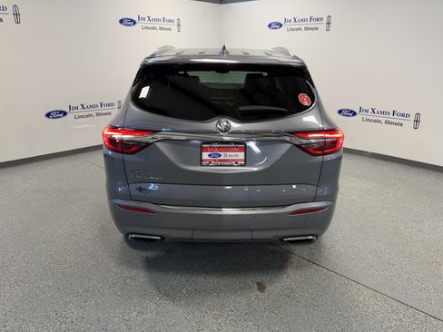 Used 2020 Buick Enclave Avenir w/ Avenir Technology Package FWD image 32