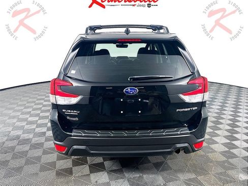 Used 2020 Subaru Forester Limited image 6