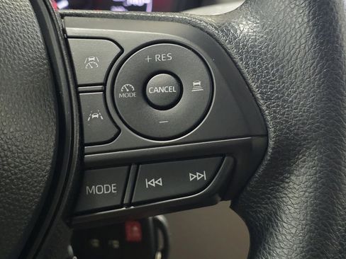 Certified 2024 Toyota Corolla Cross L image 28