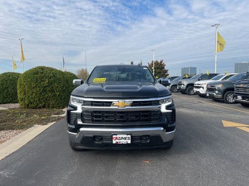 New 2026 Chevrolet Silverado 1500 LT image 2