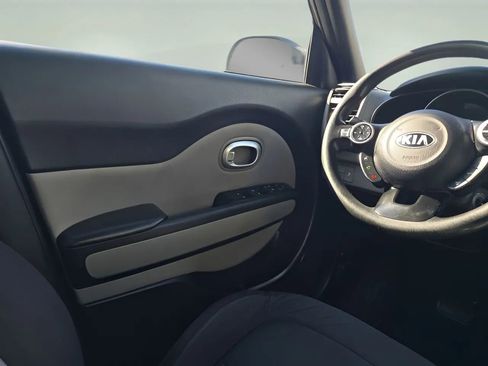 Used 2015 Kia Soul image 15