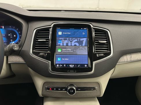 Used 2024 Volvo XC90 B5 Plus image 33